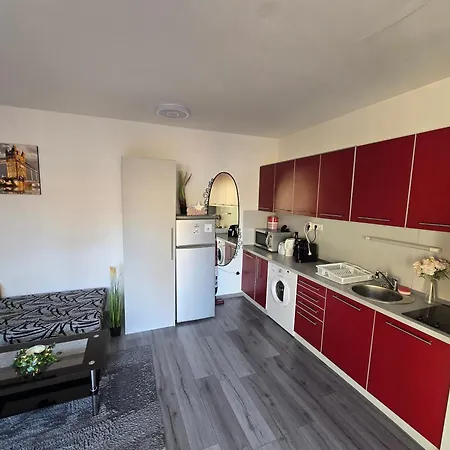 Apartment Kira