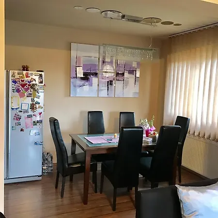 Kira Apartman *